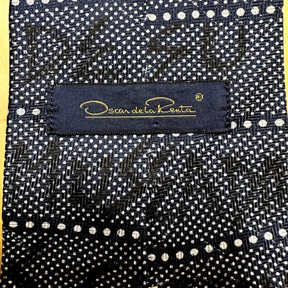 Oscar de la Renta Tie Pointed Polka Dot Blue White One Size - Picture 2 of 3